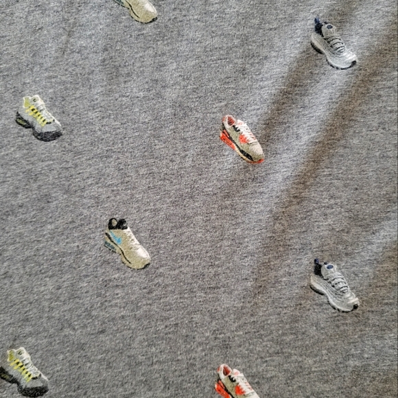 Nike Air max shirt - Picture 3 of 4